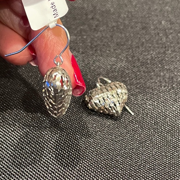 New Silver Puffy Heart Dangle Earrings - Picture 7 of 8